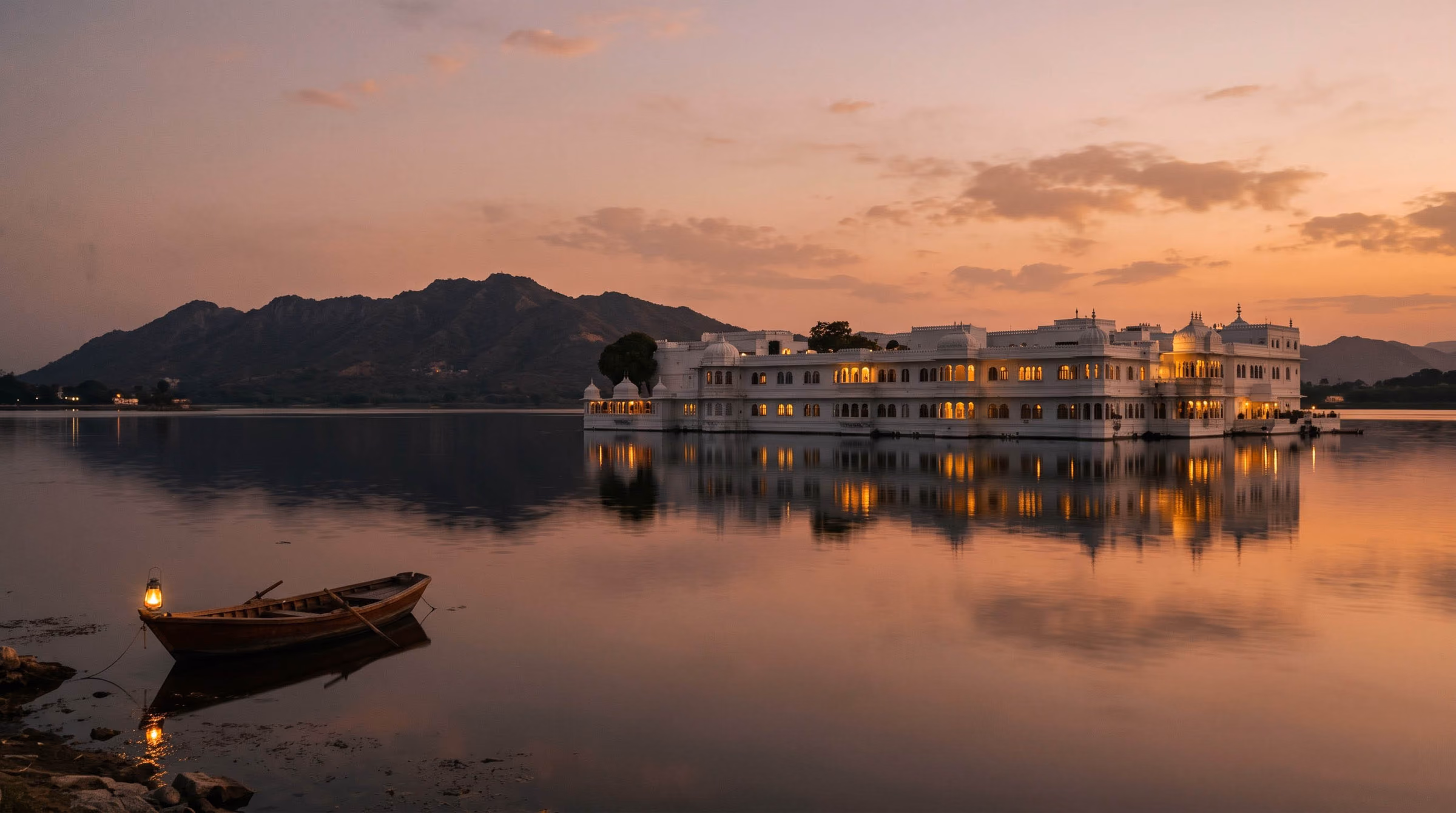 Royal Udaipur Lake Palace & Thar Desert Starlit Oasis view 7