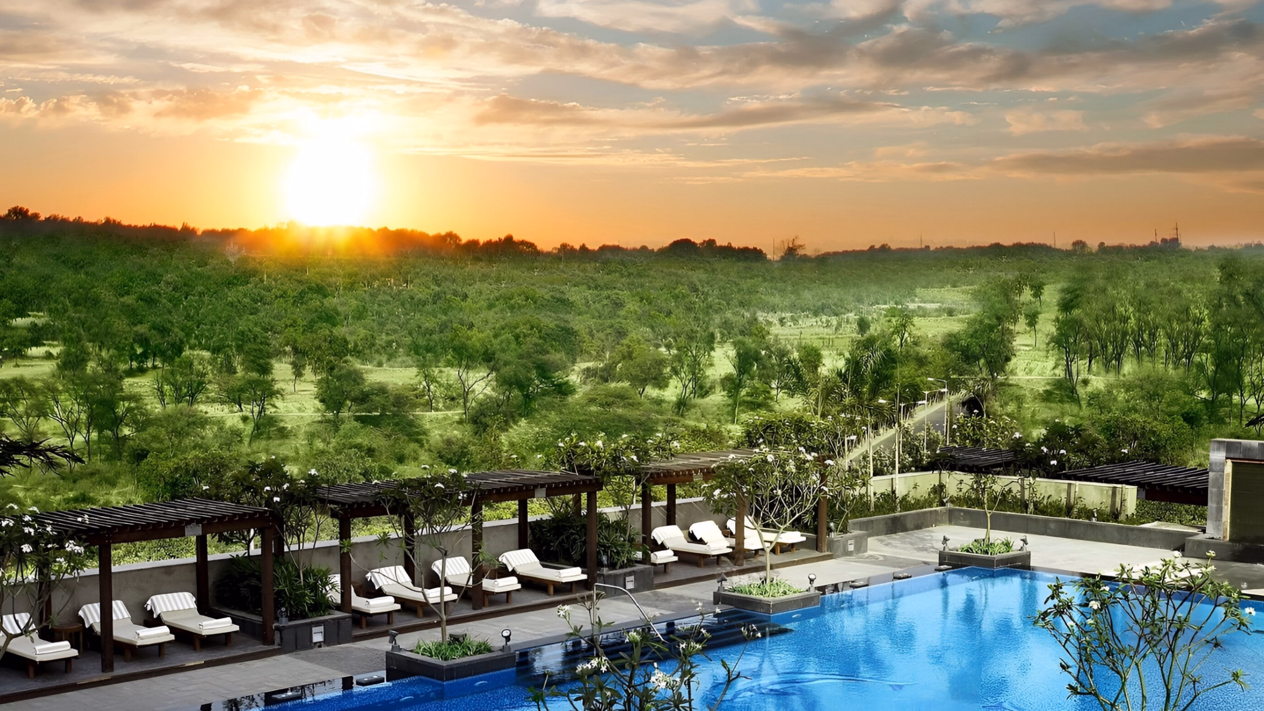 The Leela Ambience Gurugram - photo 7