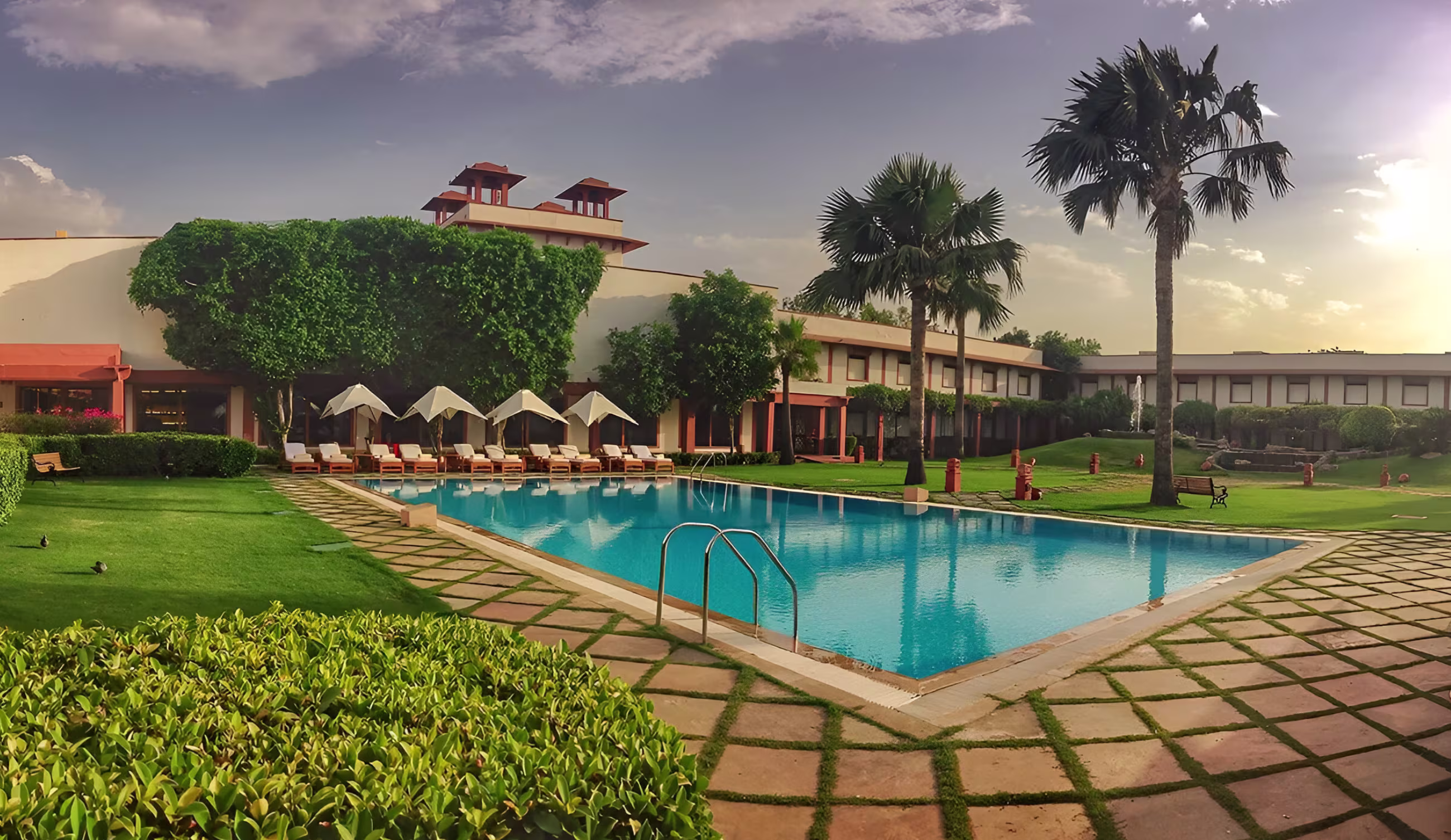 5. Trident Hotel, Agra